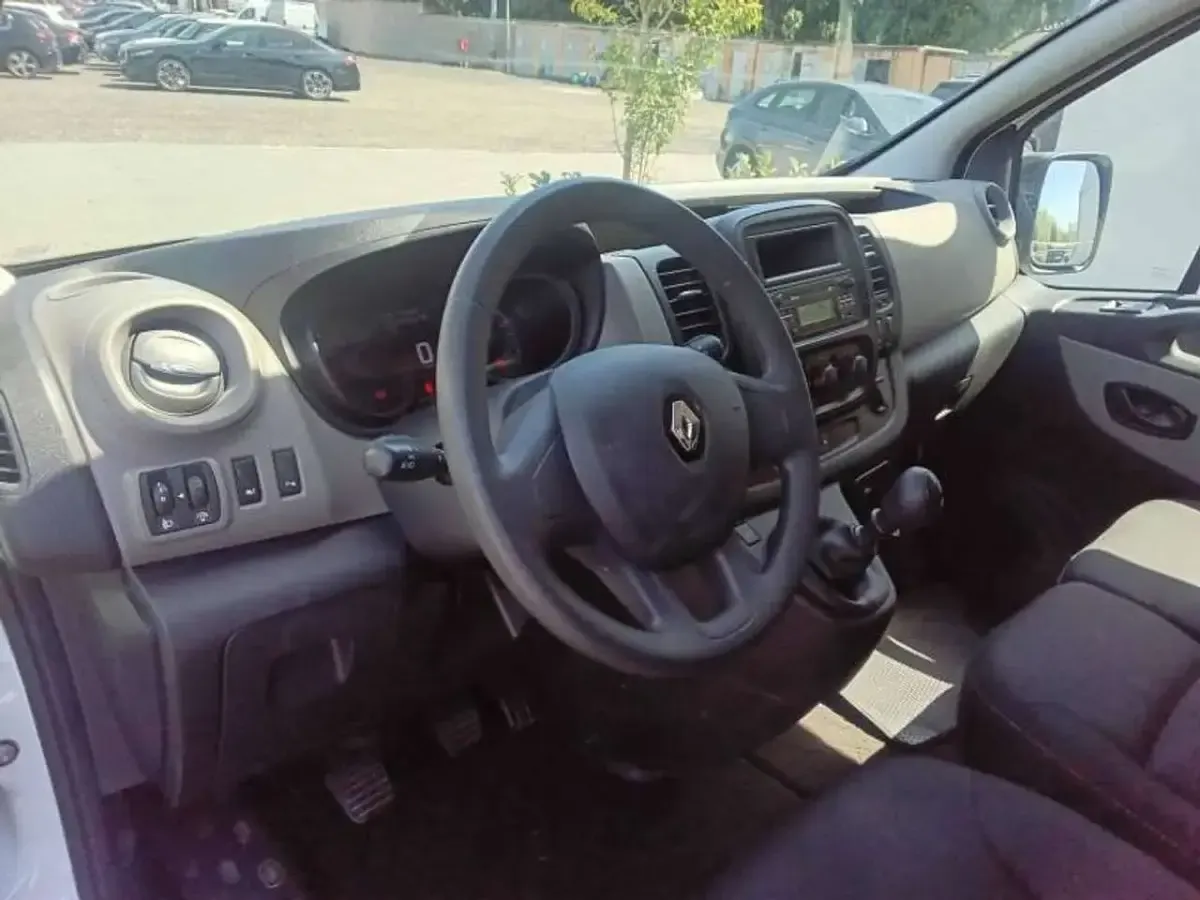 Usata Renault Trafic SE 125 CV (91 kW) 2017 Bianco Monovolume