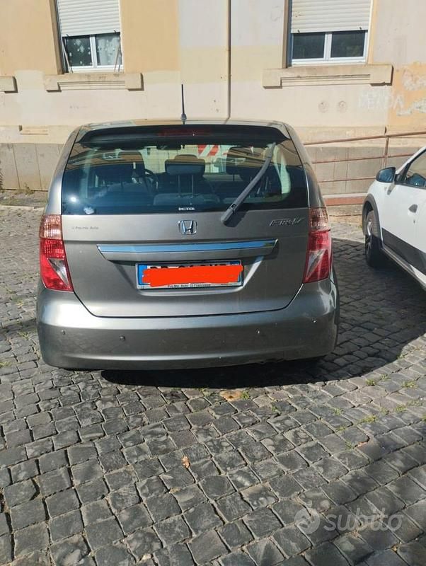 Usata Honda FR-V Comfort 140 CV (102 kW) 2008 Monovolume