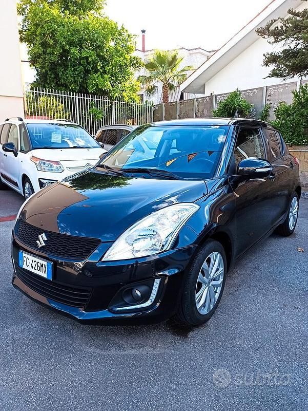 Nero Usata 2016 Suzuki Swift Due volumi | 7980 € (Buon prezzo) - Immagine 1/4