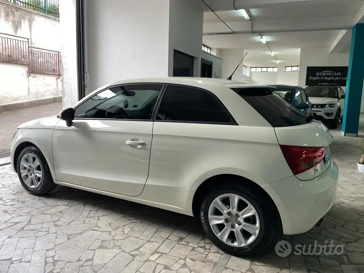 Usata Audi A1 86 CV (63 kW) 2011 Bianco Utilitaria