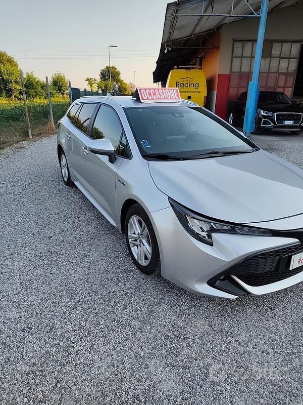 Usata Toyota Corolla Hybrid 2021 Grigio Station wagon