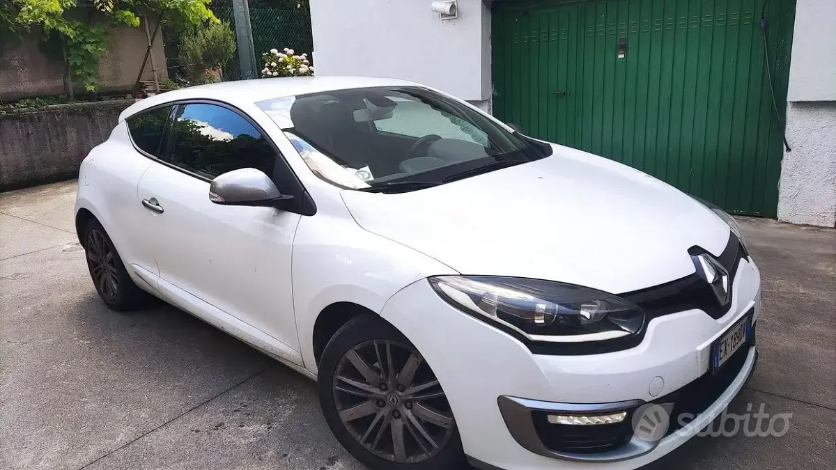 Usata Renault Mégane Coupé 131 CV (96 kW) 2014 Bianco Coupé