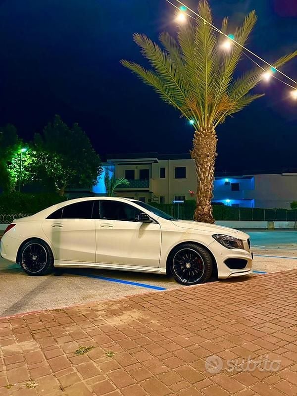 Usata Mercedes CLA220 Premium 177 CV (130 kW) 2016 Bianco Berlina