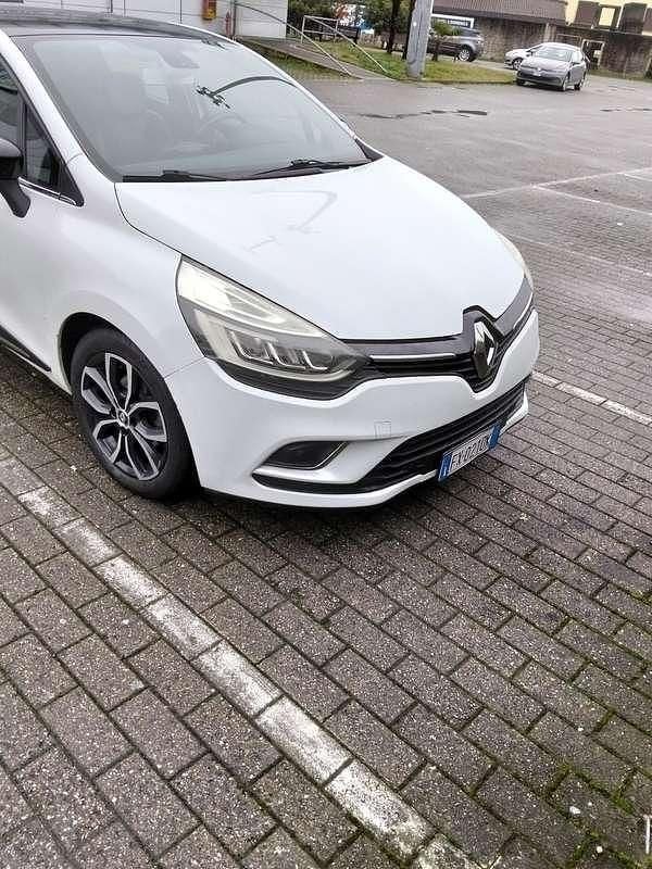 Usata Renault Clio IV Intens 75 CV (55 kW) 2017 Berlina