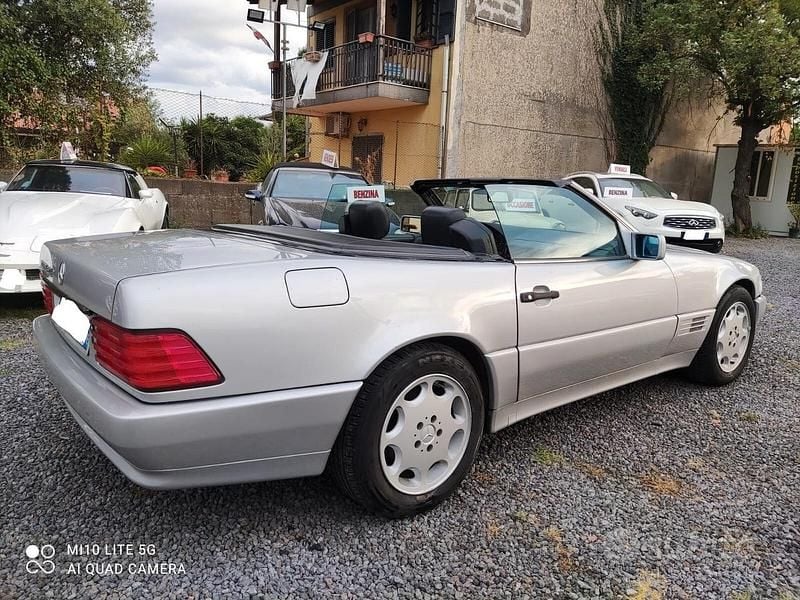 Usata Mercedes SL300 231 CV (169 kW) 1990 Grigio Cabrio