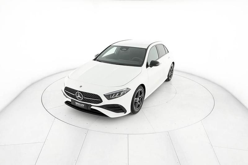 Usata Mercedes A200 AMG Line Premium 163 CV (119 kW) 2025 Bianco Berlina