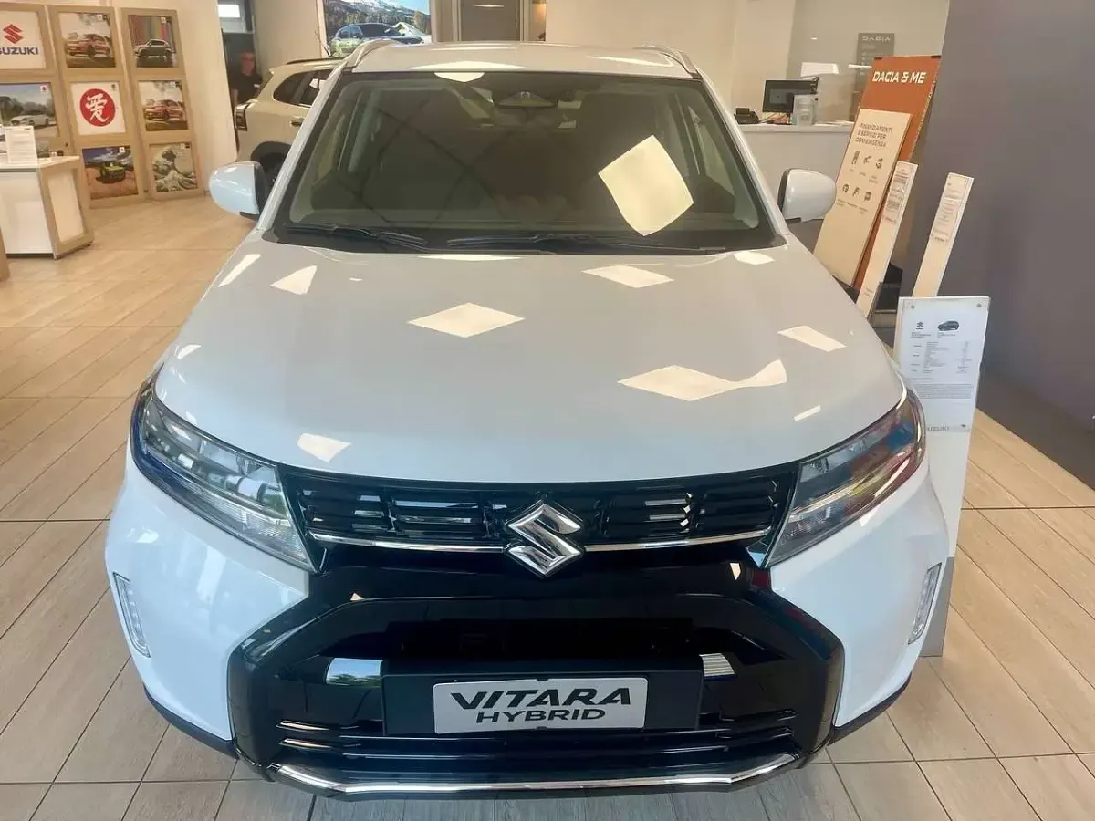 Nuova Suzuki Vitara Cool 110 CV (80 kW) 2026 Bianco artico SUV