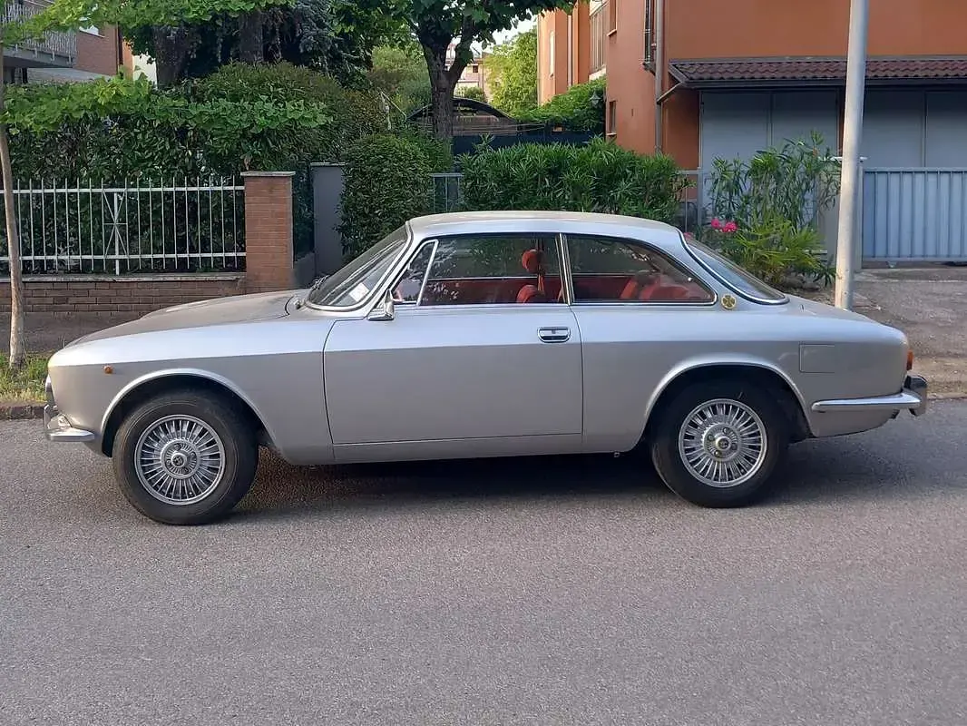 Usata Alfa Romeo GT 118 CV (86 kW) 1970 Argento Coupé