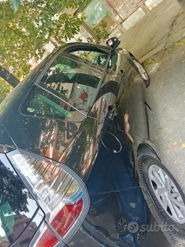 Usata Renault Scénic III LIMITED 110 CV (80 kW) 2015 Nero Monovolume