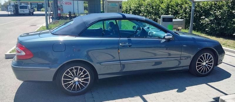 Usata Mercedes CLK200 Avantgarde 163 CV (119 kW) 2004 Blu/azzurro Cabrio