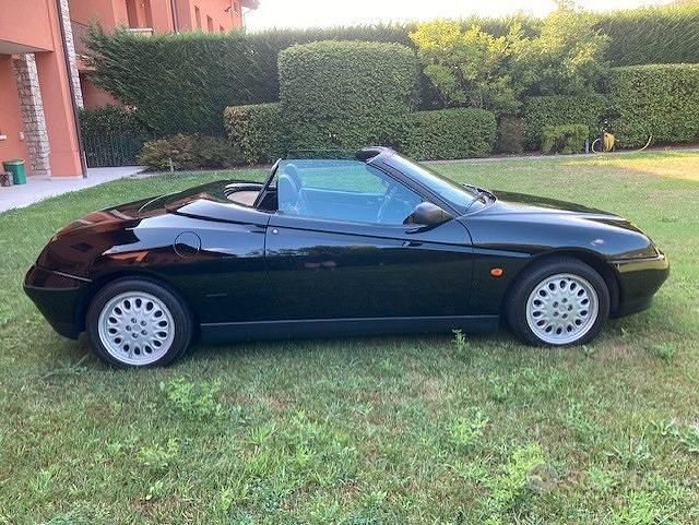 Usata Alfa Romeo GTV 150 CV (110 kW) 1995 Nero Coupé