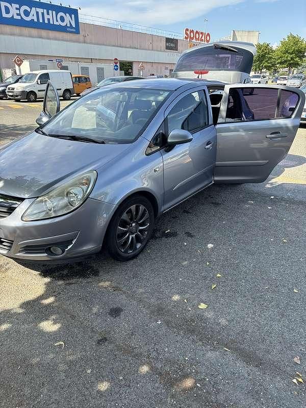 Usata Opel Corsa Cosmo 80 CV (58 kW) 2008 Utilitaria