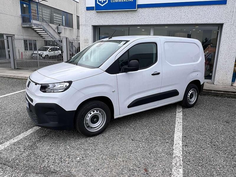 Nuova Fiat Doblò 101 CV (74 kW) 2025 Bianco Monovolume