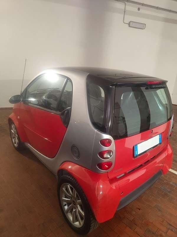 Usata Smart ForTwo Coupé Passion 61 CV (44 kW) 2006 Rosso Coupé