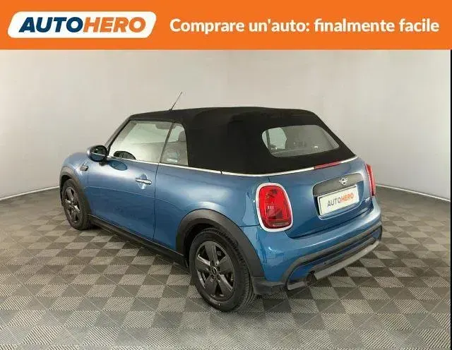 Usata Mini One Cabriolet 101 CV (74 kW) 2021 Blu Cabrio