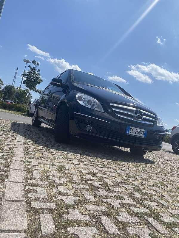 Usata Mercedes B180 Executive 109 CV (80 kW) 2011 Monovolume
