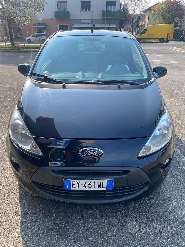 Usata Ford Ka 69 CV (50 kW) 2013 Nero Utilitaria
