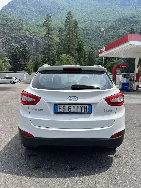 Usata Hyundai ix35 Classic 135 CV (99 kW) 2013 Bianco SUV