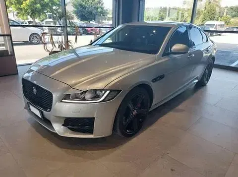 Usata Jaguar XF R-Sport 241 CV (177 kW) 2018 Berlina