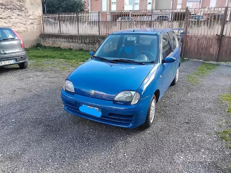 Usata Fiat 600 2002 Blu Berlina