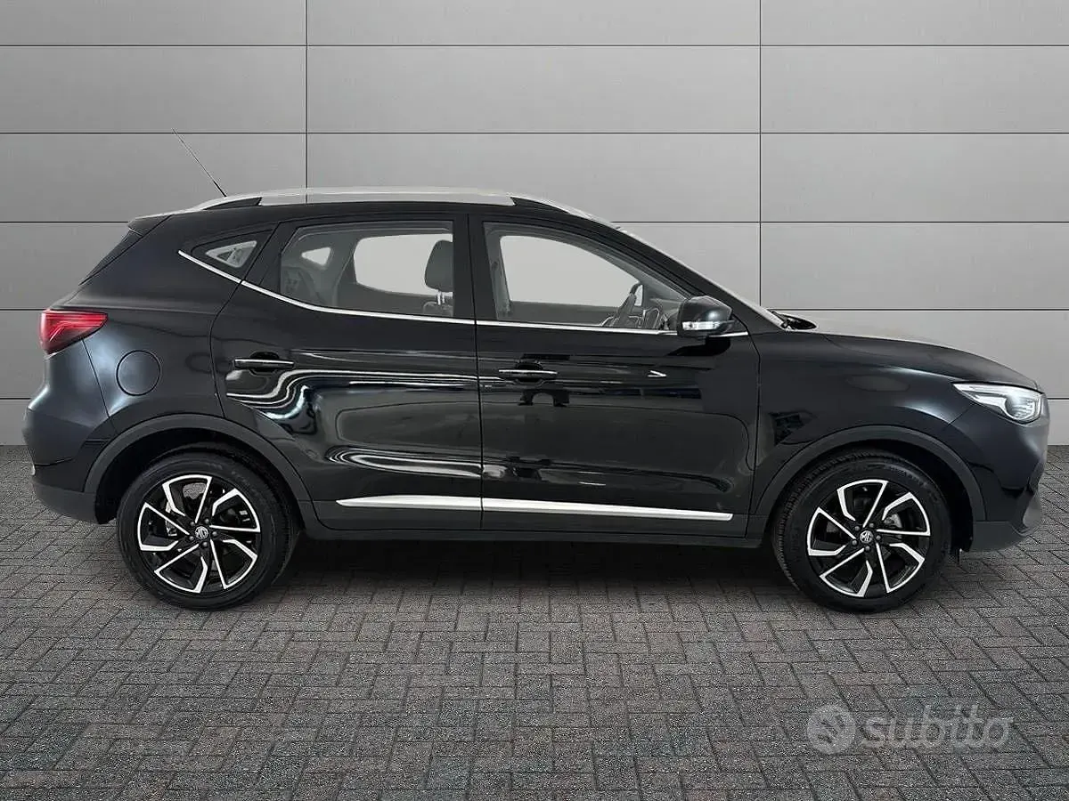 Usata MG ZS Luxury 106 CV (77 kW) 2024 Nero SUV