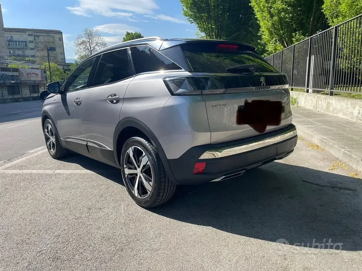 Usata Peugeot 3008 GT-line 131 CV (96 kW) 2021 Grigio SUV