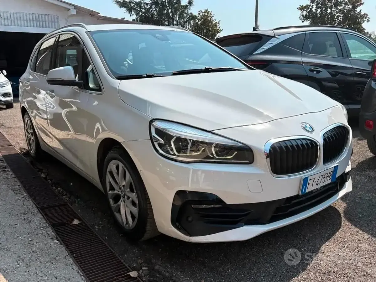 Usata BMW 216 Active Tourer 116 CV (85 kW) 2019 Bianco Monovolume
