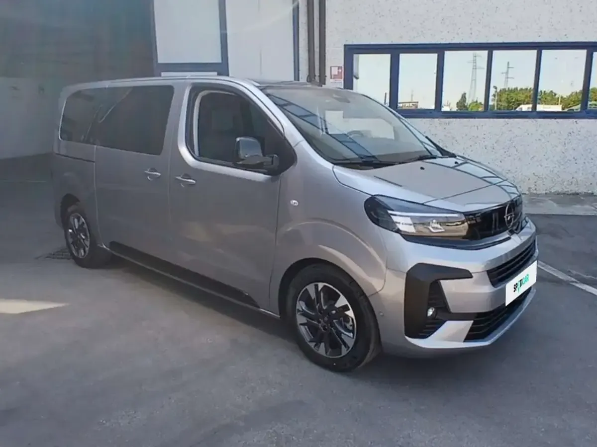 Nuova Opel Zafira Life Business 179 CV (131 kW) 2026 Contrast grey Monovolume