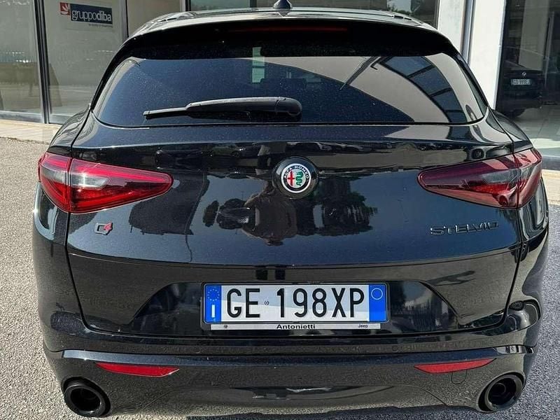 Usata Alfa Romeo Stelvio Ti 209 CV (153 kW) 2021 Nero SUV