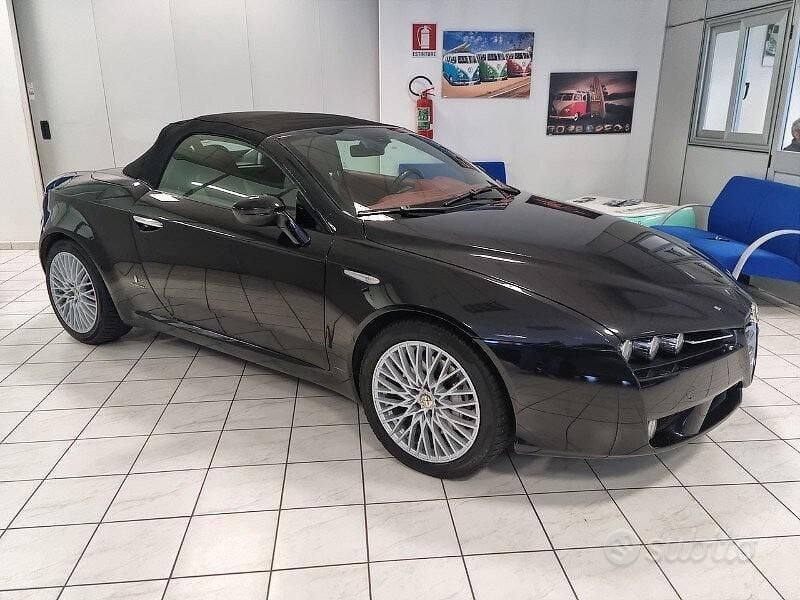 Usata Alfa Romeo Spider Exclusive 200 CV (147 kW) 2007 Nero Cabrio