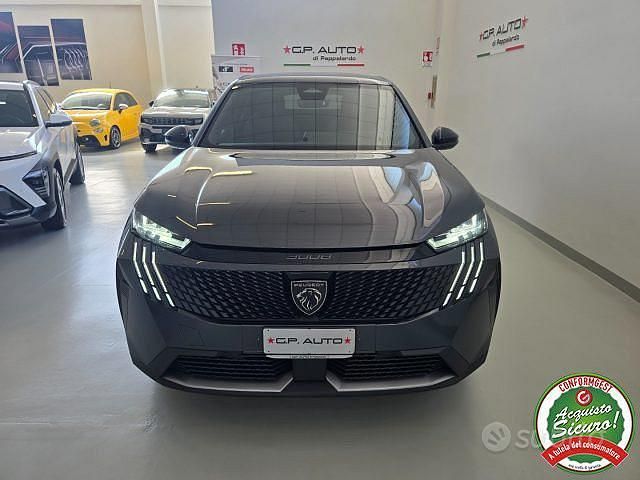 Usata Peugeot 3008 Allure 145 CV (106 kW) 2025 Grigio SUV
