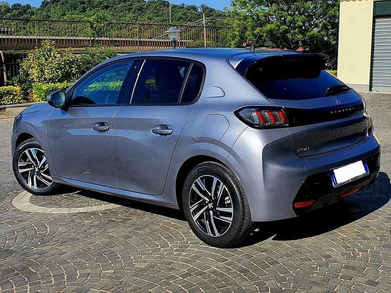 Usata Peugeot 208 Allure 101 CV (74 kW) 2021 Grigio Utilitaria