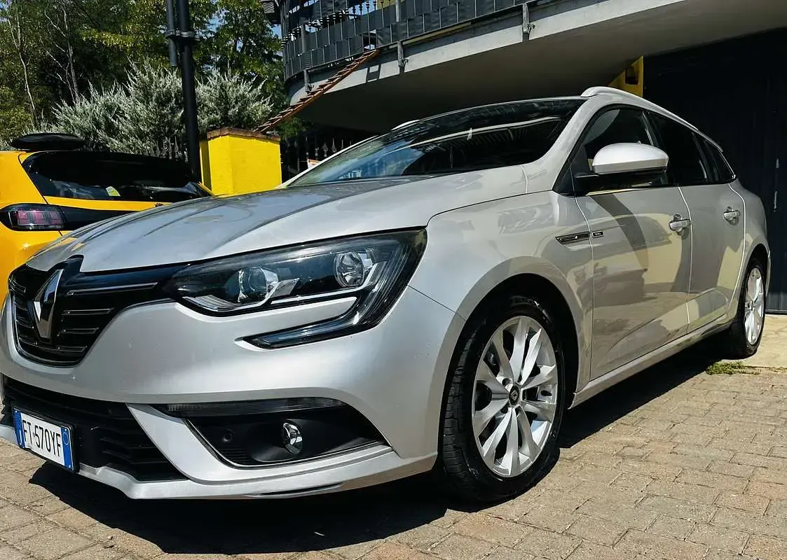 Usata Renault Mégane IV 110 CV (80 kW) 2019 Berlina