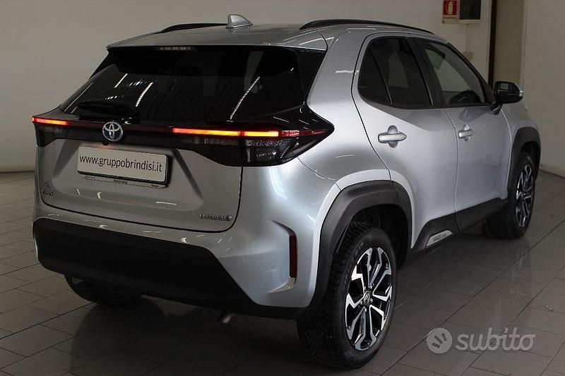 Usata Toyota Yaris Cross Trend 116 CV (85 kW) 2022 Grigio SUV