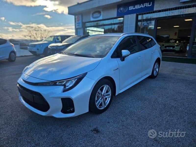 Nuova Suzuki Swace 140 CV (102 kW) 2025 Grigio Station wagon