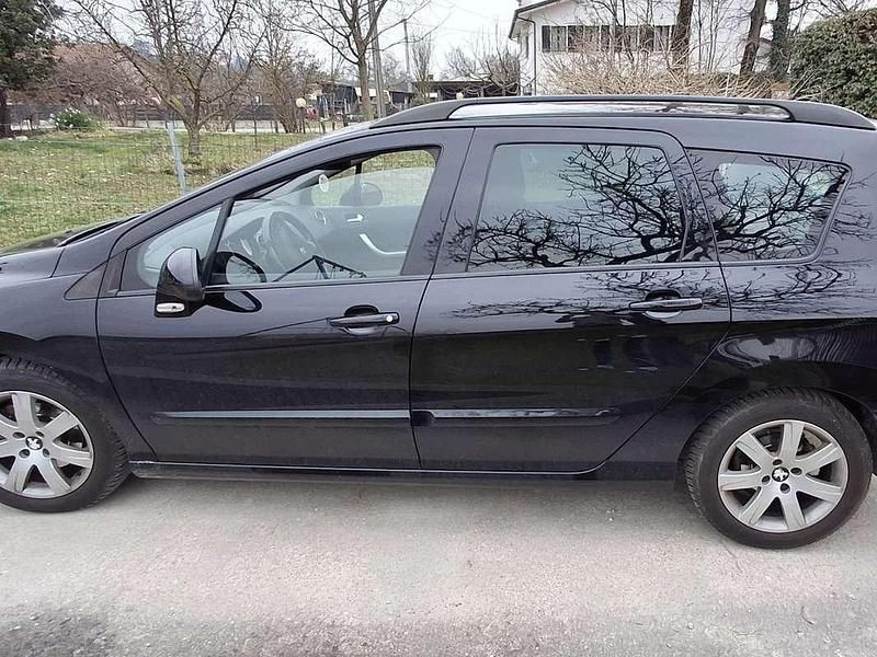 Usata Peugeot 308 SW Active 111 CV (81 kW) 2013 Station wagon