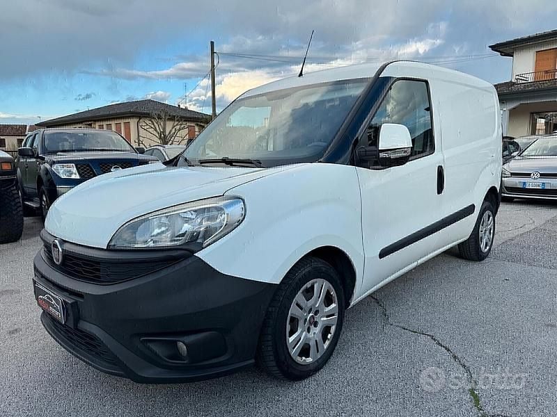 Bianco Usata 2016 Fiat Doblò Monovolume | 5500 € (Ottimo prezzo) - Immagine 1/4