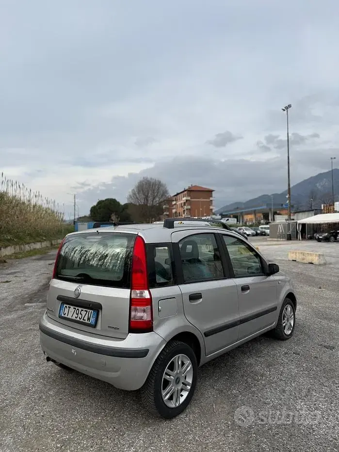 Usata Fiat Panda Dynamic 69 CV (50 kW) 2005 Grigio Utilitaria