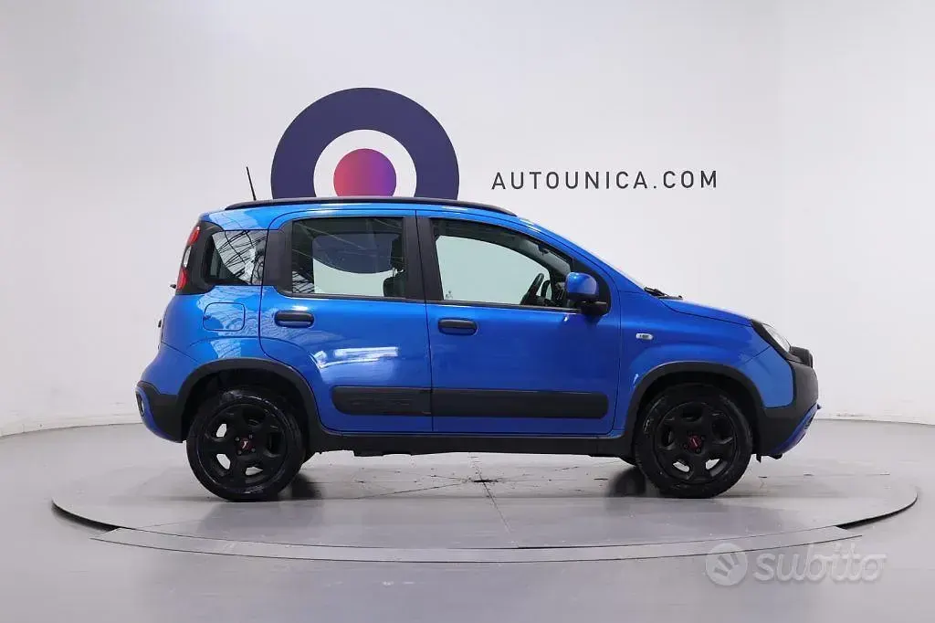 Usata Fiat Panda Cross Cross 69 CV (50 kW) 2022 Blu Utilitaria