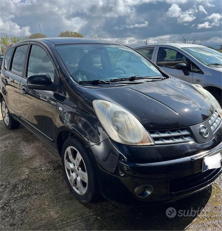Usata 2007 Nissan Note Monovolume | 2500 € (Buon prezzo) - Immagine 1/4