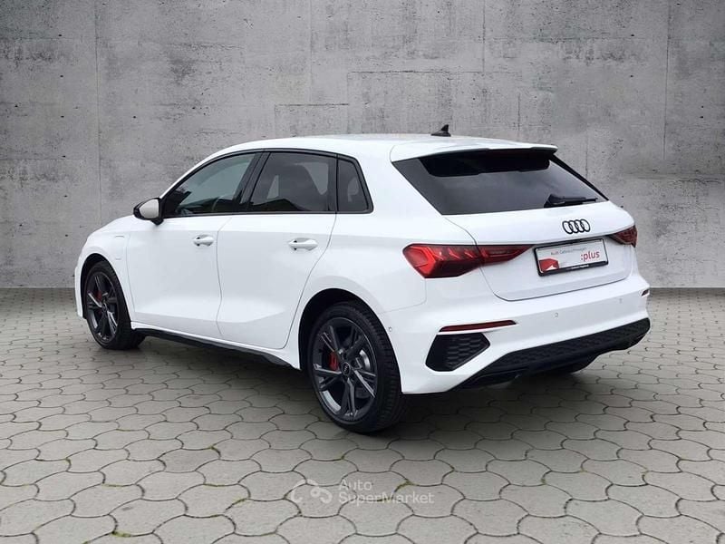 Usata Audi A3 S-Line 150 CV (110 kW) 2021 Bianco Berlina