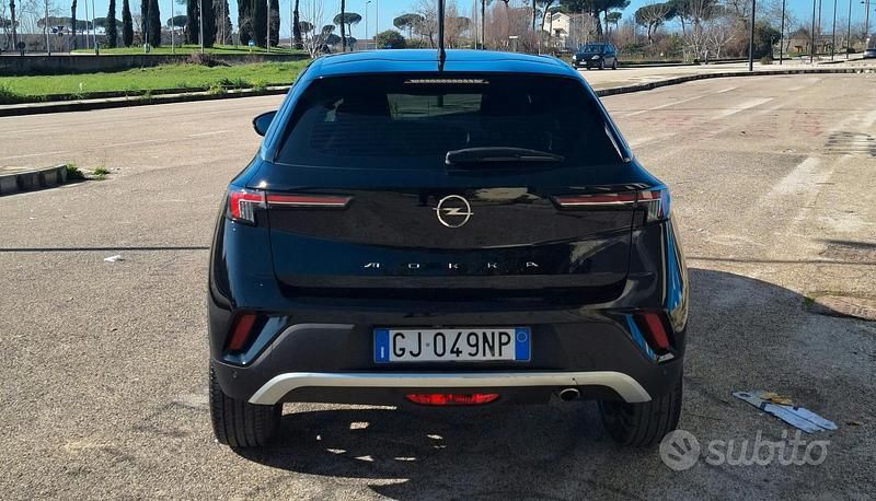 Usata Opel Mokka 110 CV (80 kW) 2022 Nero SUV