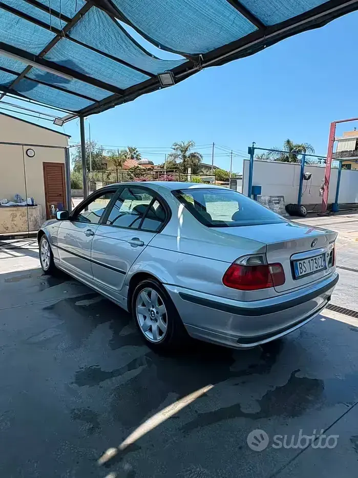 Usata BMW 320 136 CV (100 kW) 2001 Grigio Berlina