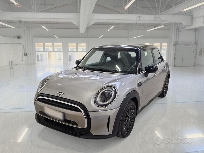 Usata Mini Cooper Classic 135 CV (99 kW) 2023 Grigio Utilitaria