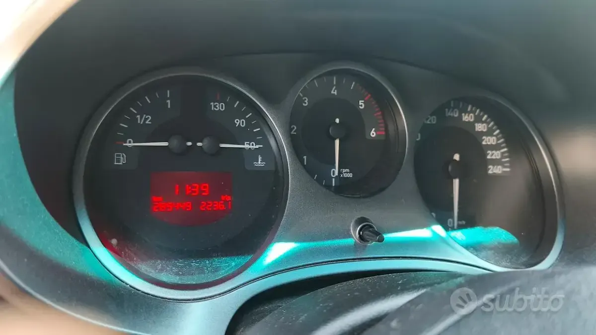 Usata Seat Leon 140 CV (102 kW) 2006 Utilitaria