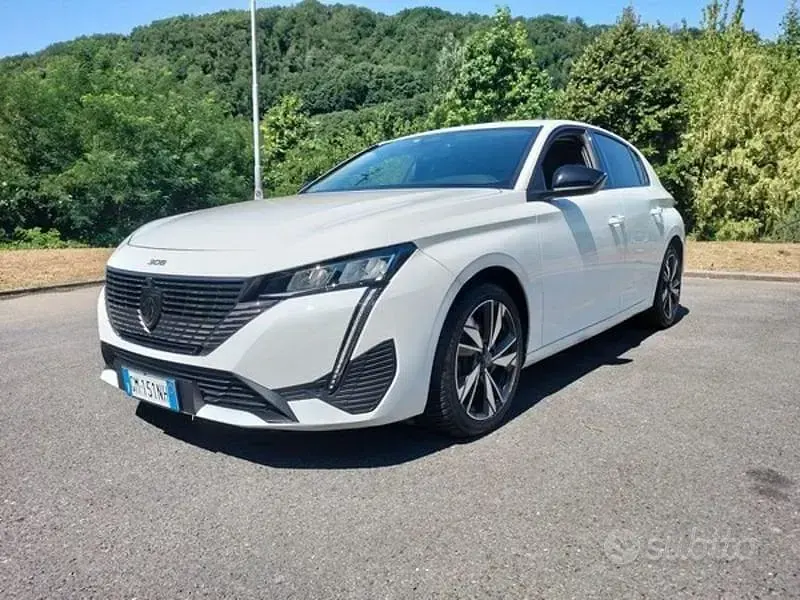 Usata Peugeot 308 Allure 130 CV (95 kW) 2023 Bianco Berlina