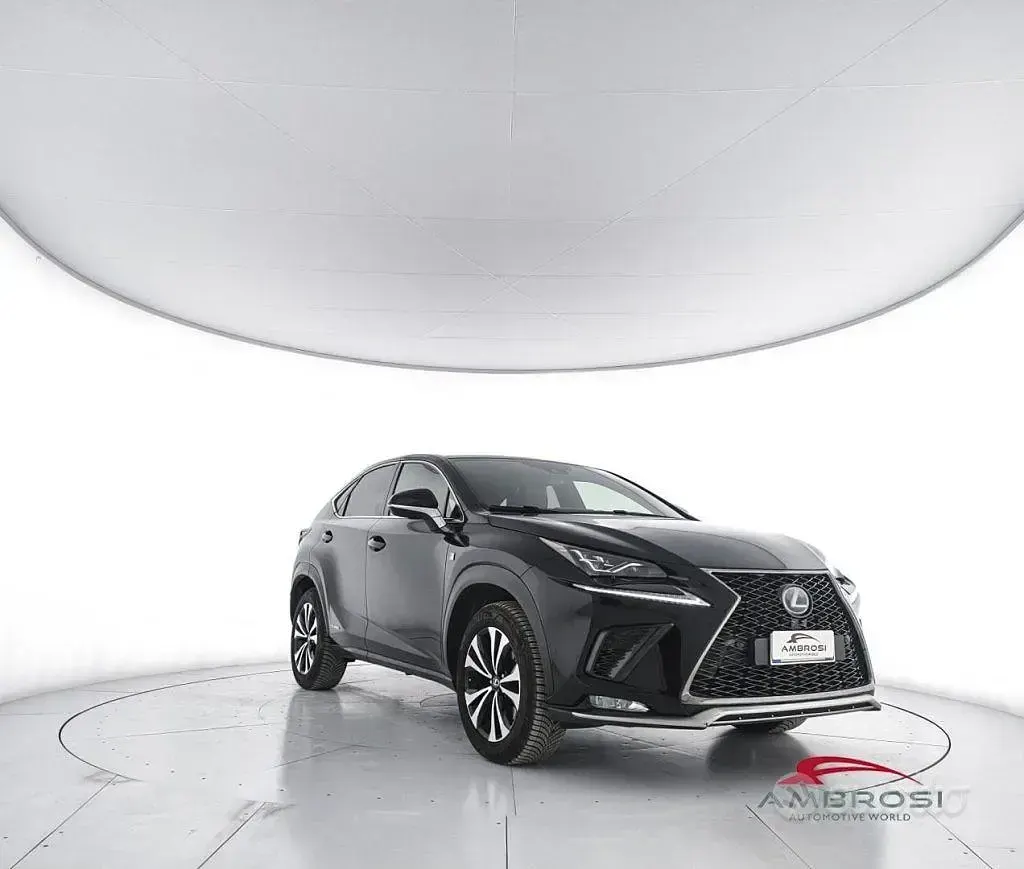 Usata Lexus NX300h Sport Line 292 CV (214 kW) 2021 Nero SUV