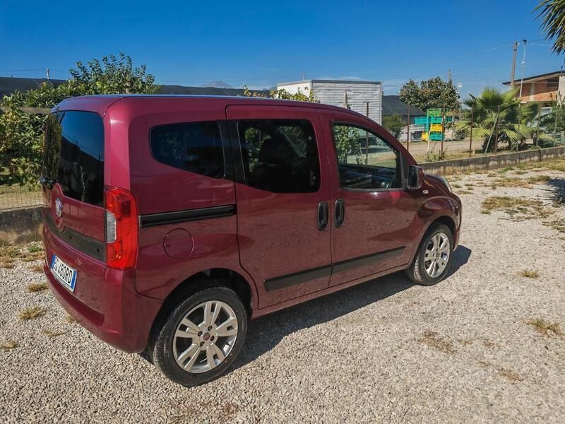Usata Fiat Qubo Dynamic 75 CV (55 kW) 2011 Viola Monovolume