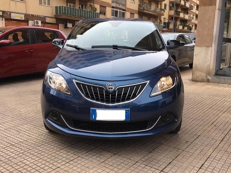 Usata Lancia Ypsilon S 69 CV (50 kW) 2022 Blu Utilitaria