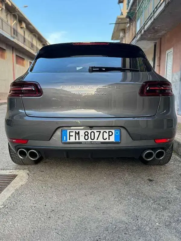Usata Porsche Macan Performance Package 441 CV (324 kW) 2017 Grigio SUV